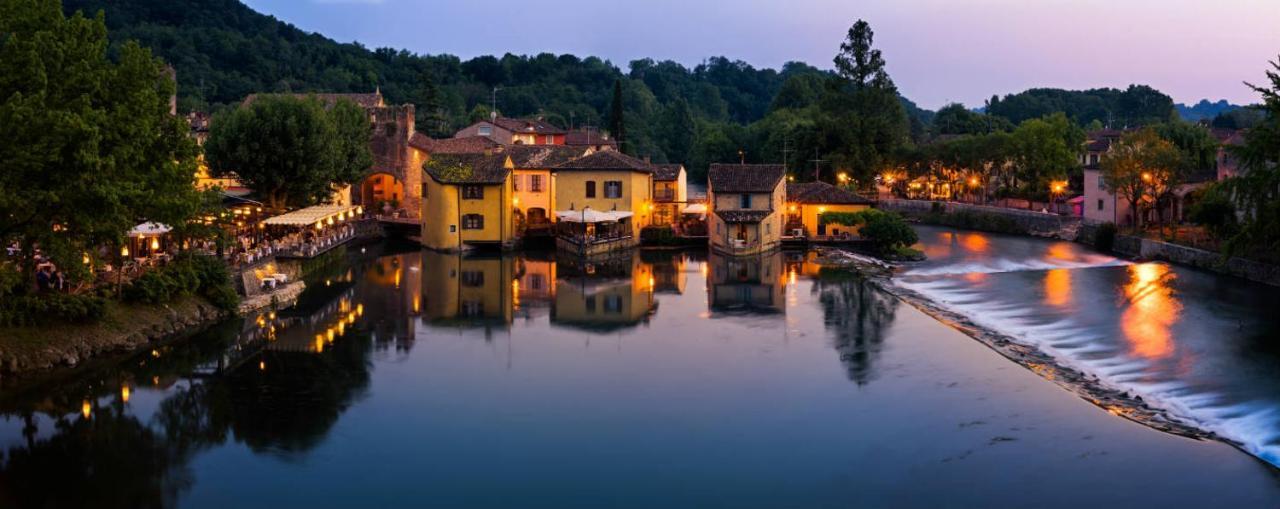 Le Finestre Su Borghetto Hotel Valeggio sul Mincio Exterior photo